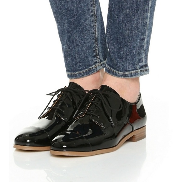 Michael Kors Shoes - Michael Kors Pierce lace up leather Oxford shoes